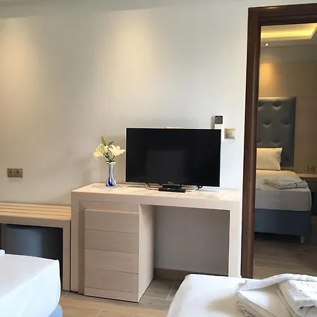 アパートホテル Vergos