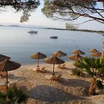 Vergos Aparthotel 2*