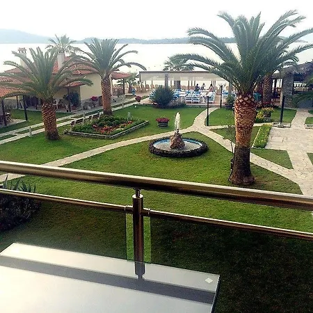 维尔格斯公寓式酒店