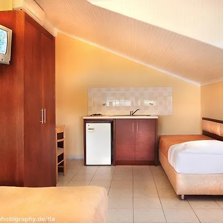 Aparthotel Vergos