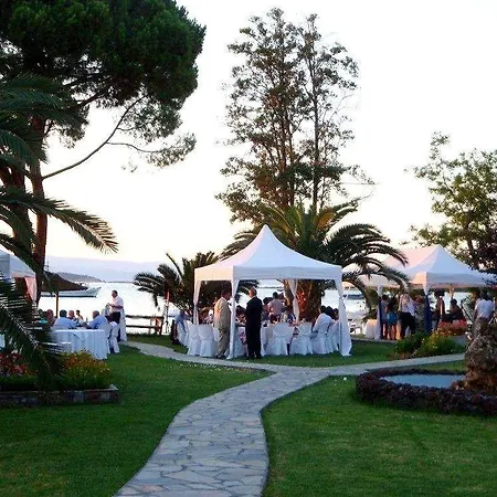 Vergos Apartahotel